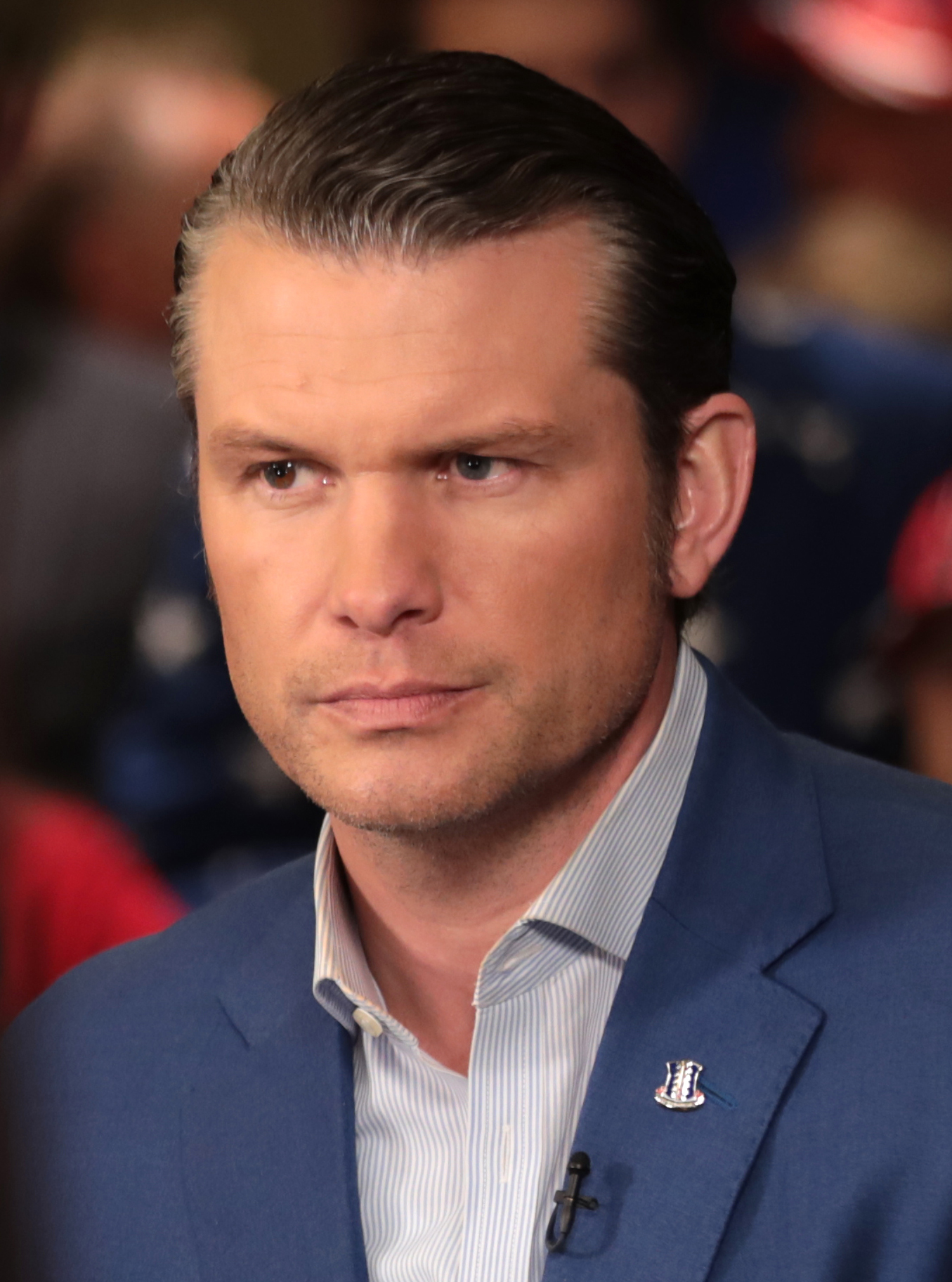 Pentagon Insider Exposes Trump's Defense of Hegseth Amid Second Signal Group